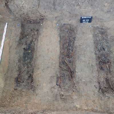 W Korytach odnaleziono masowy grób