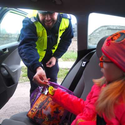 Mali podróżnicy w fotelikach – działania sulęcińskiej drogówki