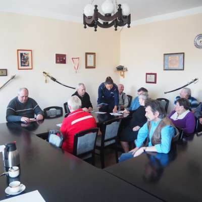 Policjanci rozmawiali z seniorami o bezpieczeństwie