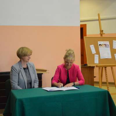 Lingua Akademia – współpraca LO i WSB