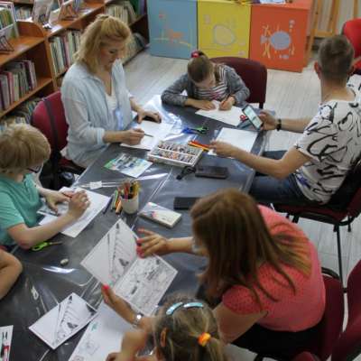 „Pocztówka z Dwumiasta” w bibliotece słubickiej