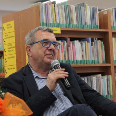 Grzegorz Miecugow odwiedził słubicką bibliotekę