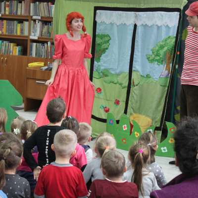 Teatr przy regale… w słubickiej bibliotece