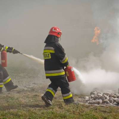 Straż Pożarna kontra palący się gaz ziemny - specjalistyczne szkolenie EWE
